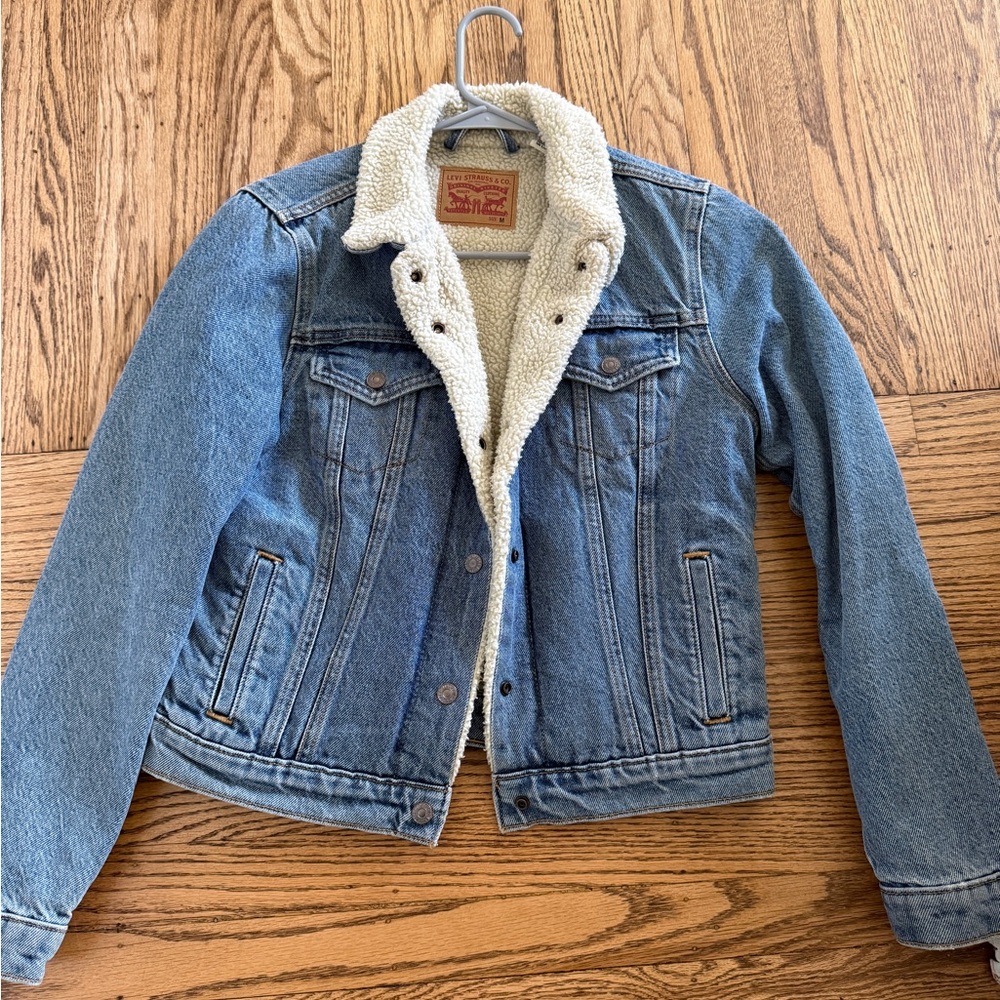 Women’s Levi Jean jacket
